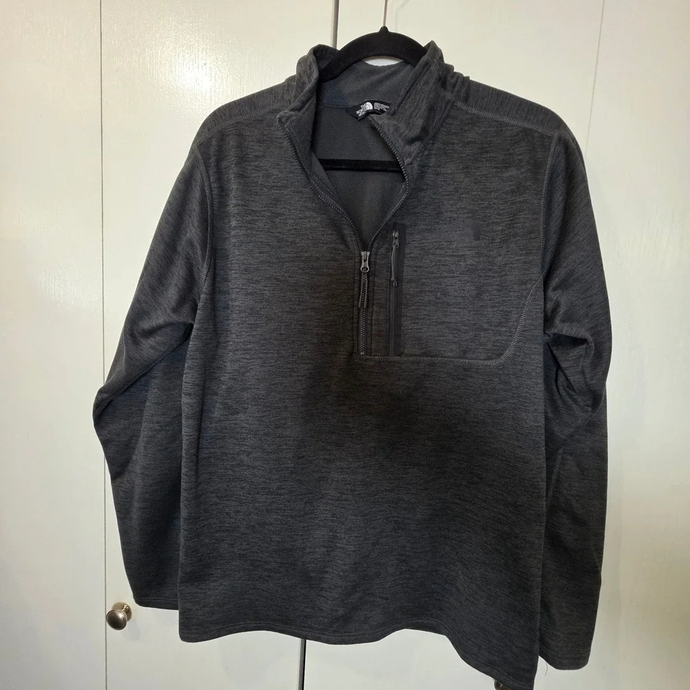 The North Face Quarter Zip Pullover Mens Medium Gray Fleece Gorpcore